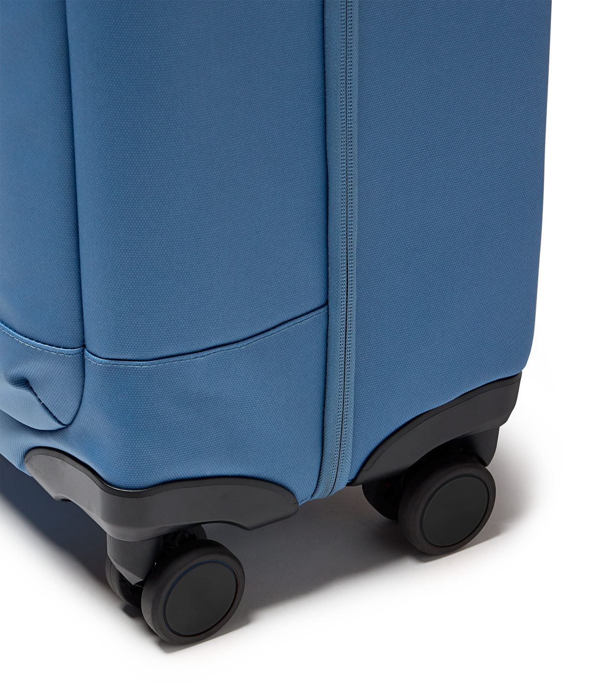 good-latitude-22-carry-on-e0 JS0A8E8BEW5-DET4.png